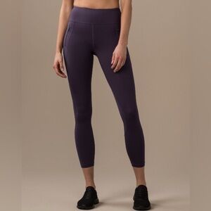 36 -Lululemon Invigorate 7/8 Tight (25")
Black Currant- size 2